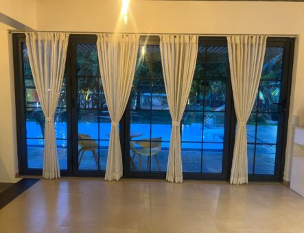 Pli Slide and Fold with Georgian Bar